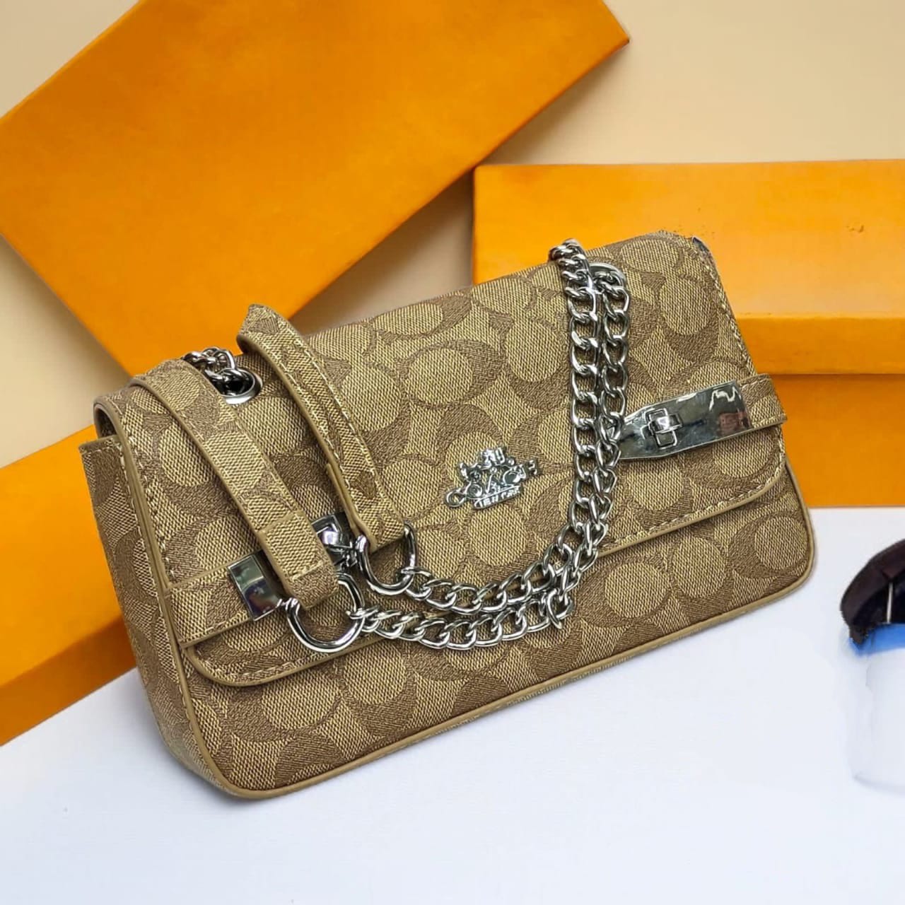 Cross body bag
Coach Cross body
Imported cross body
Patel Fashion 