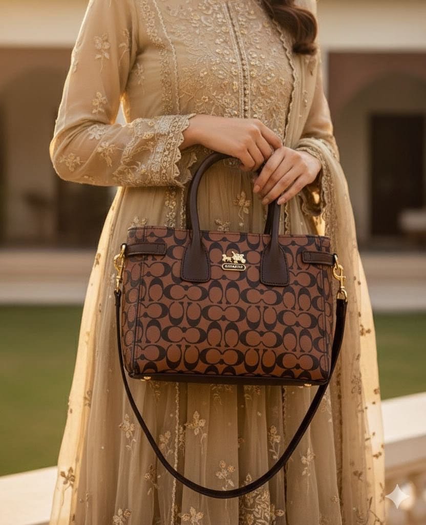 Coach High Quality Bag With Unique Handle For Girls