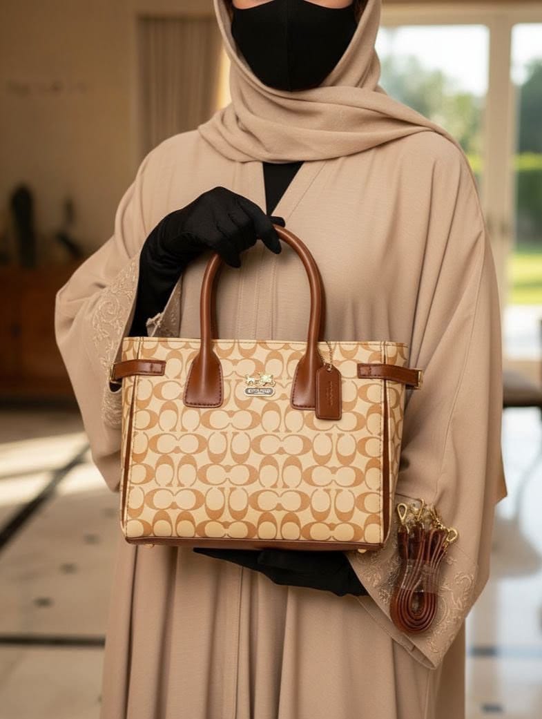 Coach High Quality Bag With Unique Handle For Girls